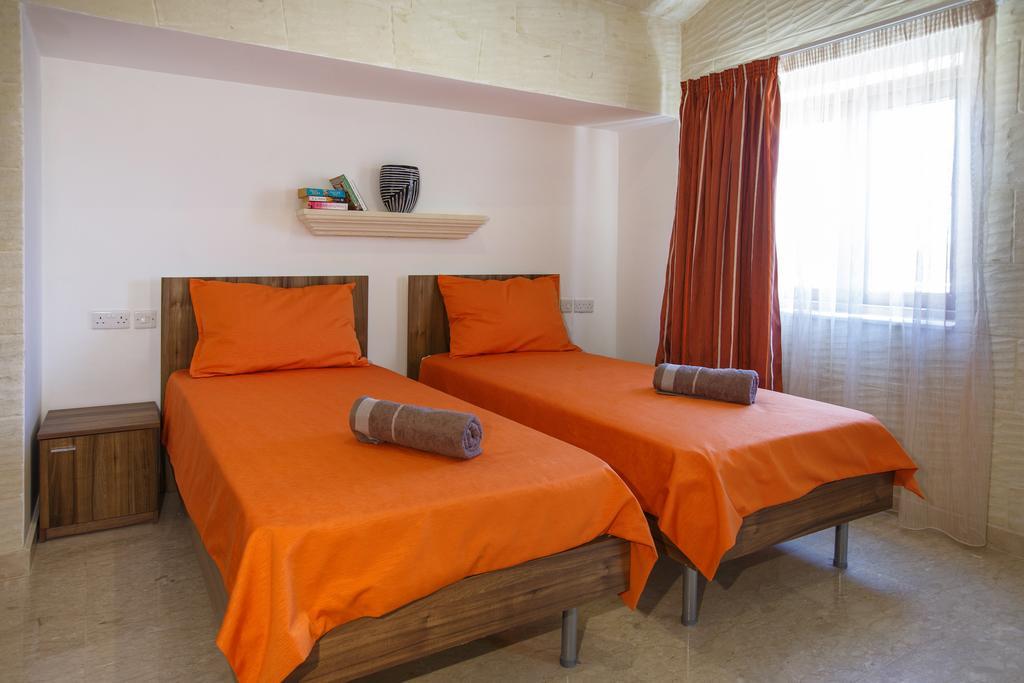 Carini Farmhouses Għarb Oda fotoğraf