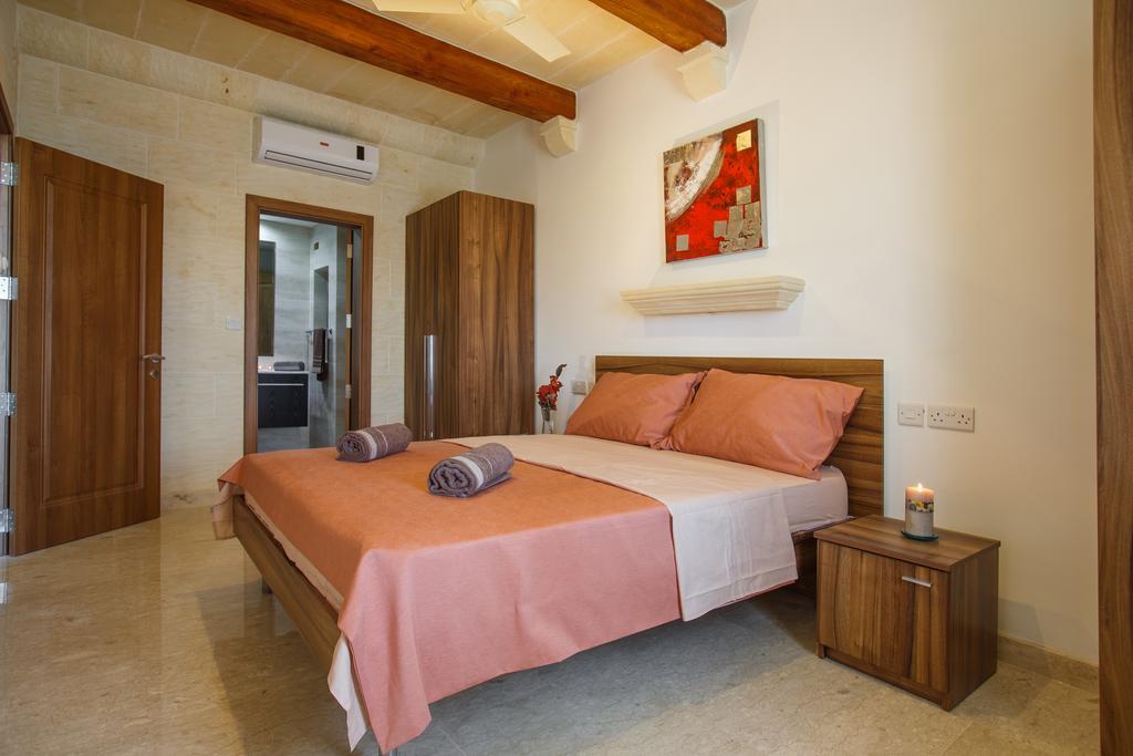 Carini Farmhouses Għarb Oda fotoğraf